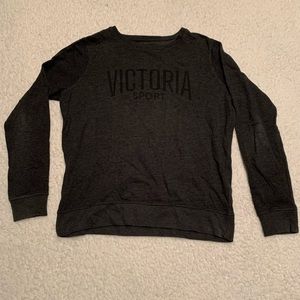 Victoria sport grey crewneck